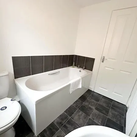 Дом отдыха House By Blue Skies Мидлсбро