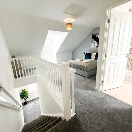 Дом отдыха House By Blue Skies *