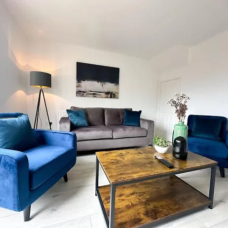 House By Blue Skies * Мидлсбро